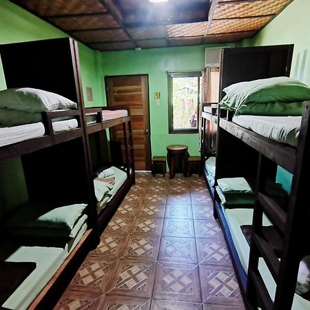 In-N-Out Hostel シキホール エクステリア 写真