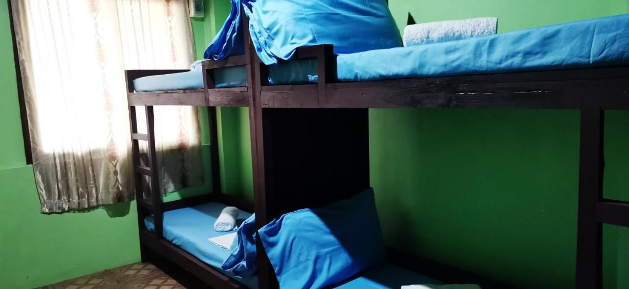 In-N-Out Hostel シキホール エクステリア 写真