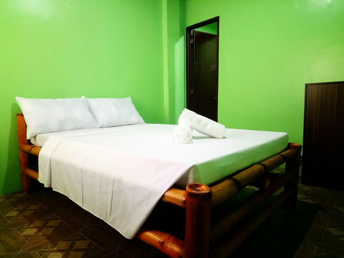 In-N-Out Hostel シキホール エクステリア 写真