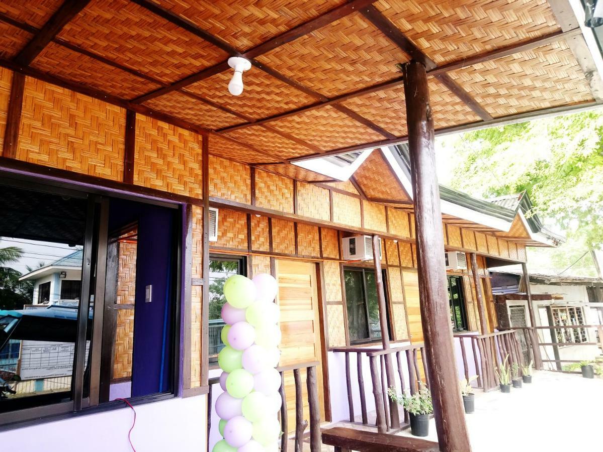 In-N-Out Hostel シキホール エクステリア 写真