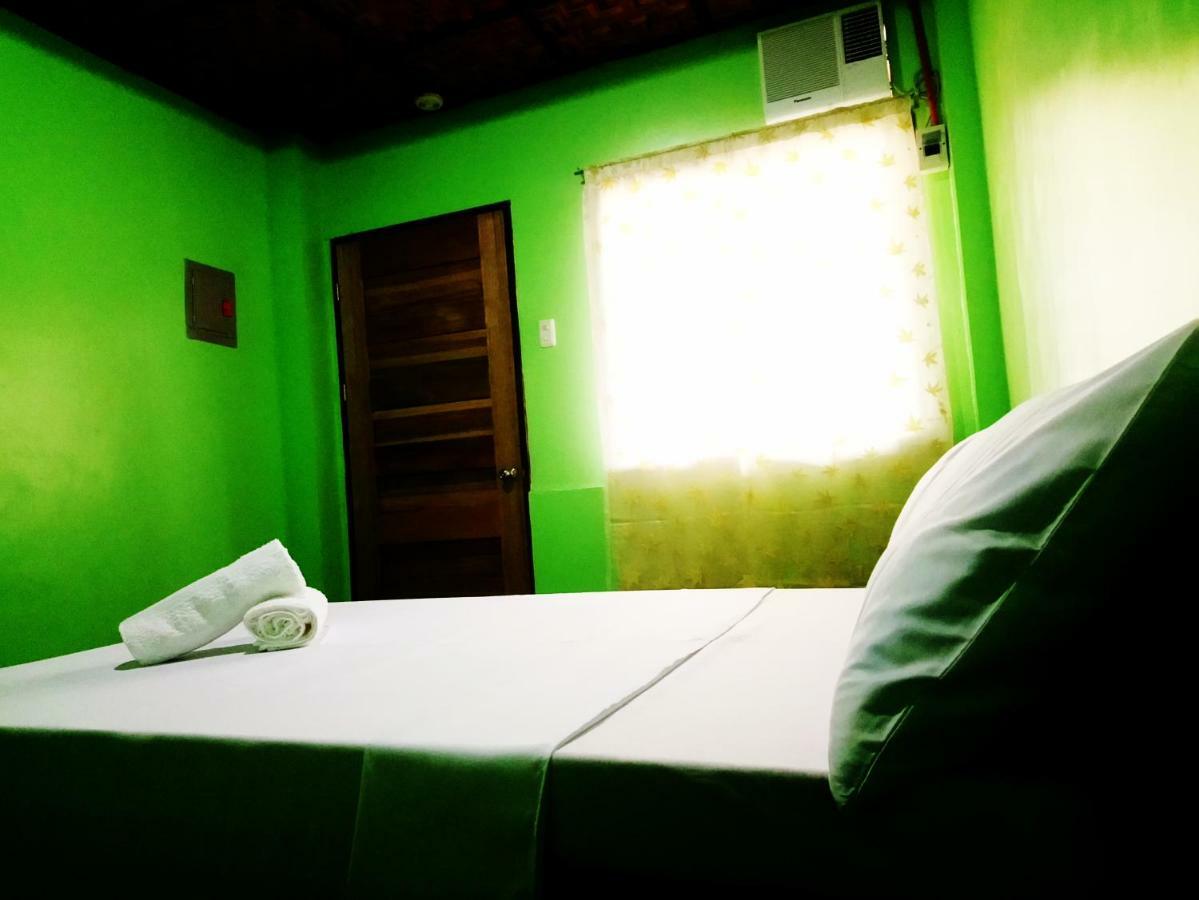 In-N-Out Hostel シキホール エクステリア 写真