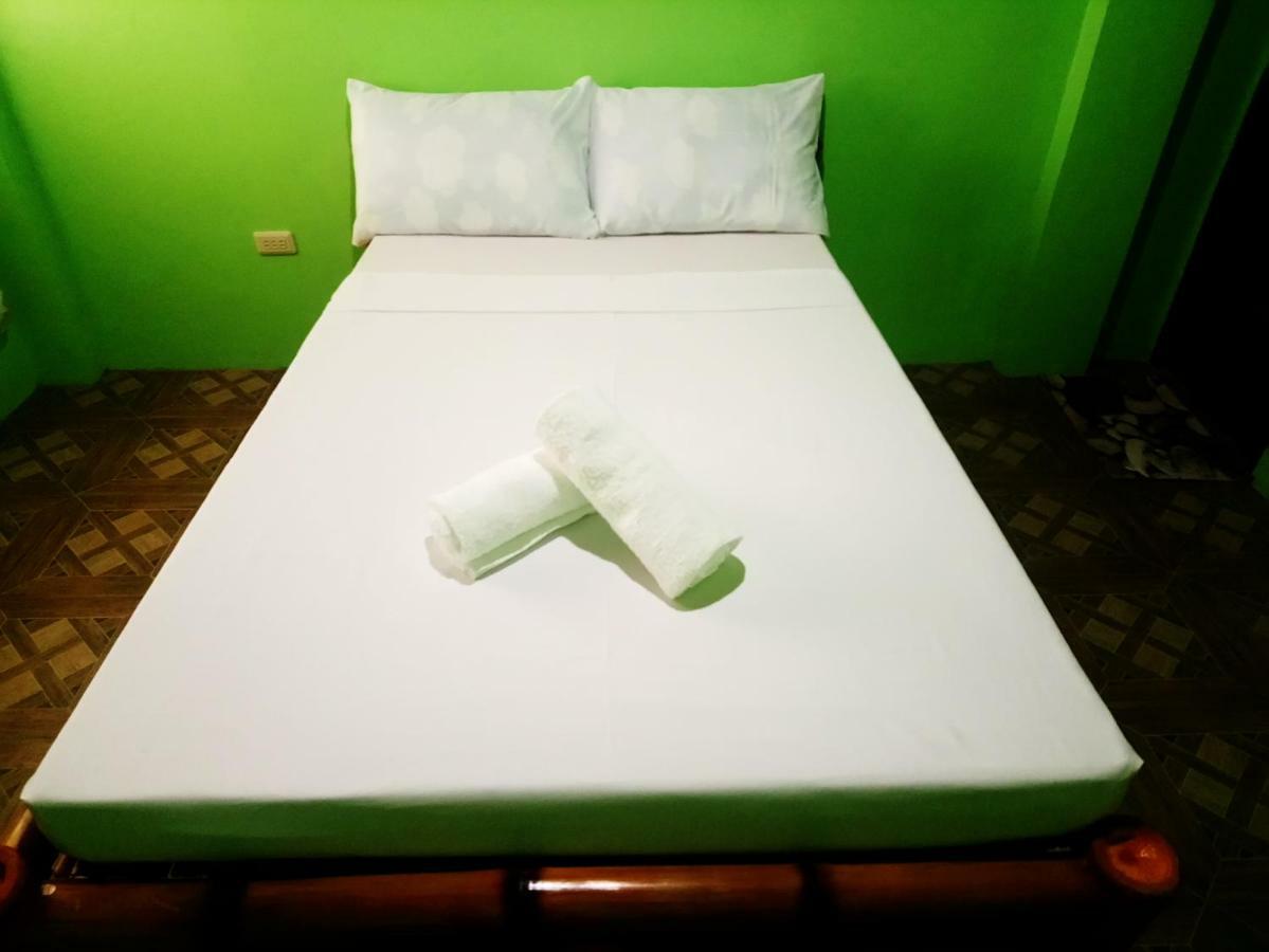 In-N-Out Hostel シキホール エクステリア 写真